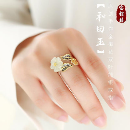 Romantic Gold Ring for Special Moments