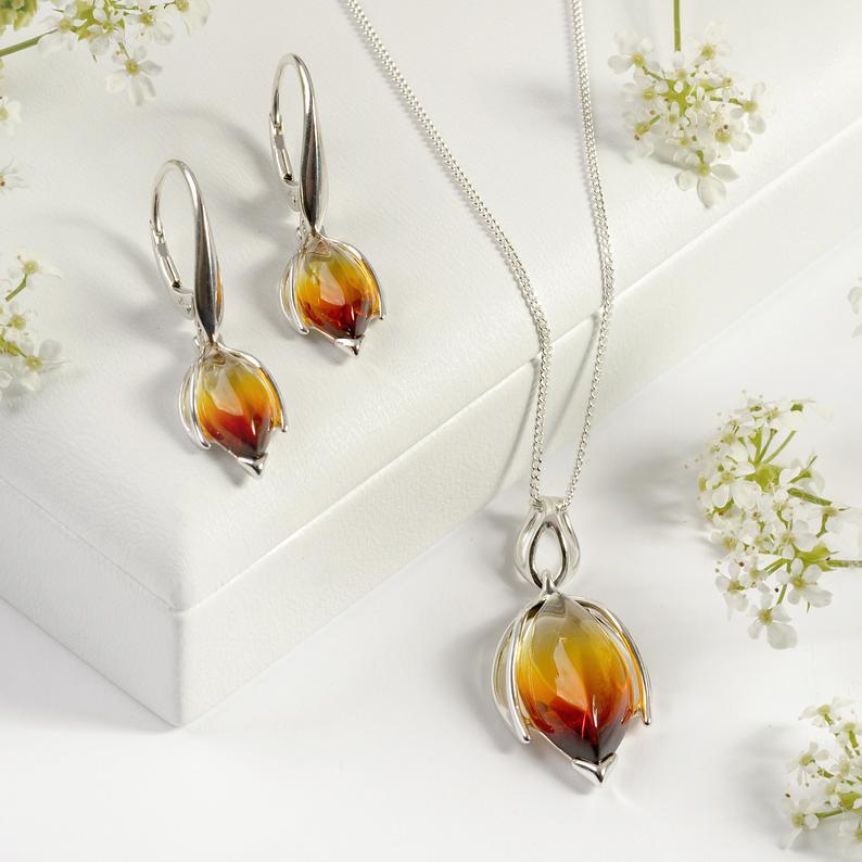 Charming Set for Any Occasion