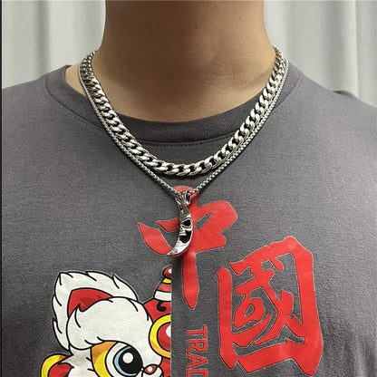Classic Pendant with Timeless Appeal
