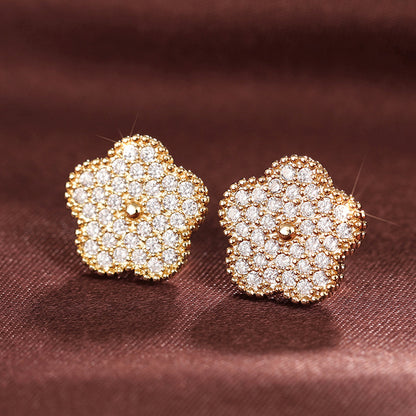 Charming Piece for Any Occasion