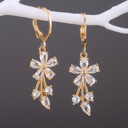 Charming Earring for Any Occasion