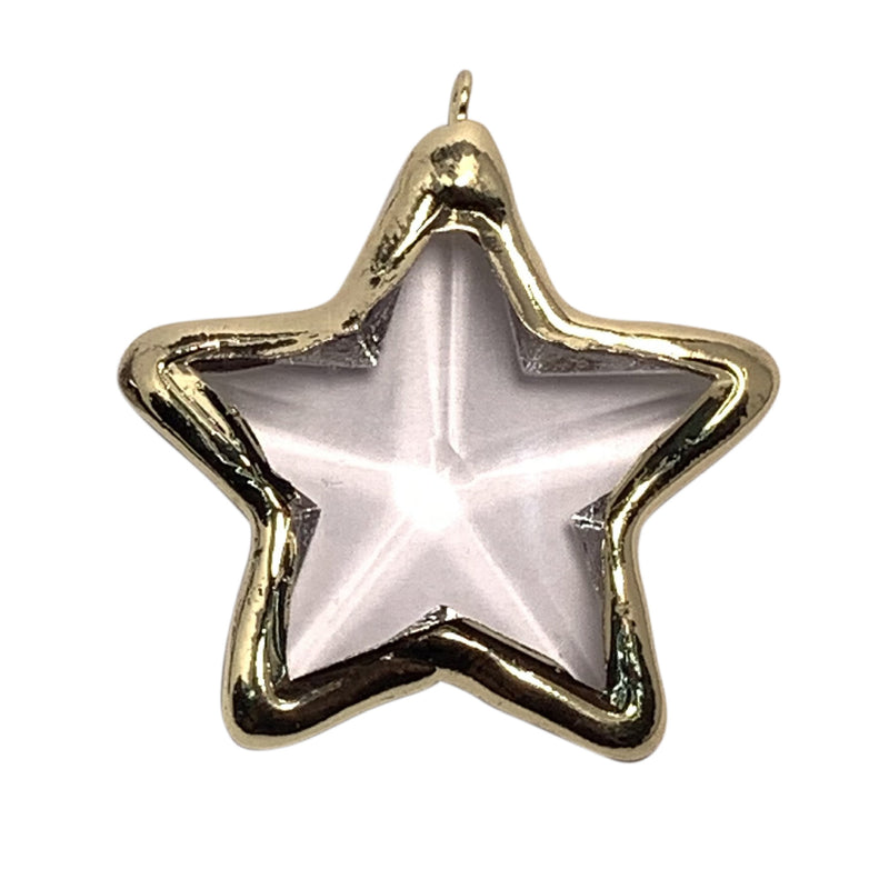 Classic Gold Pendant with Timeless Appeal