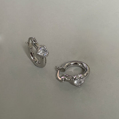 Charming Earring for Any Occasion