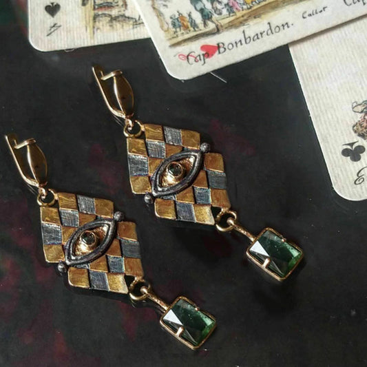 Charming Earring for Any Occasion
