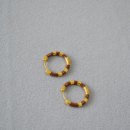 Romantic Gold Earring for Special Moments