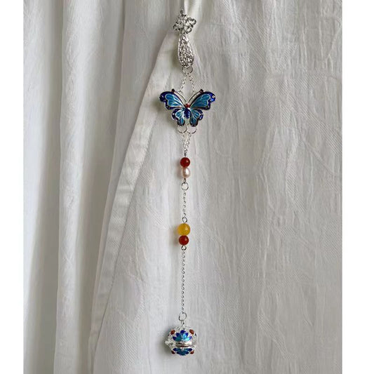 Charming Pendant for Any Occasion