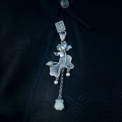 Romantic Silver Pendant for Special Moments