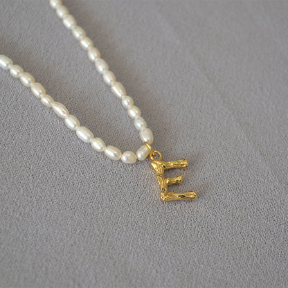 Romantic Pearl Necklace for Special Moments