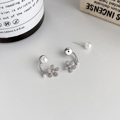 Stunning Pearl Earring for Daily Wear