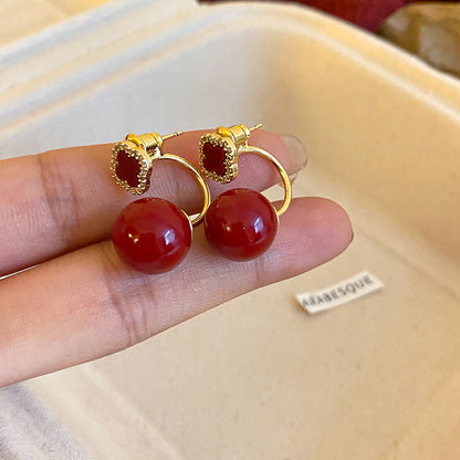 Beautiful Pearl Earring with Unique Style
