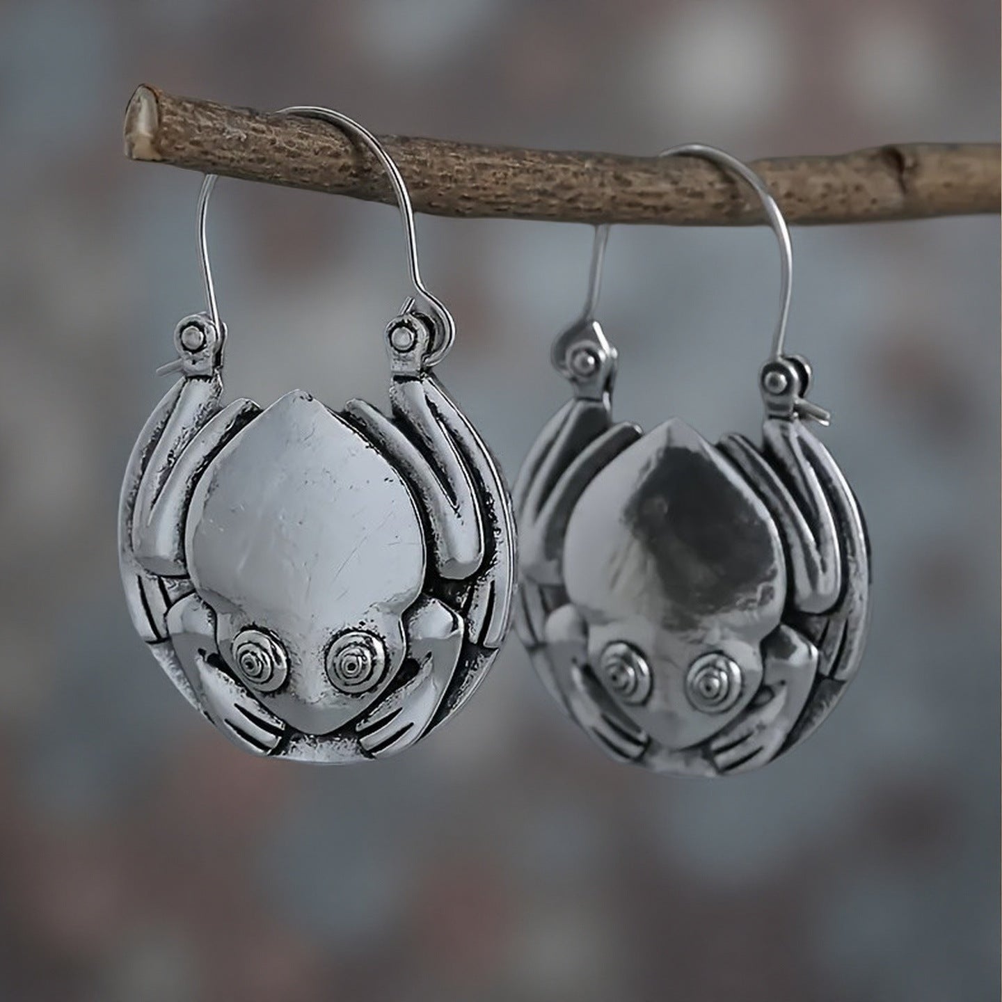 Charming Earring for Any Occasion