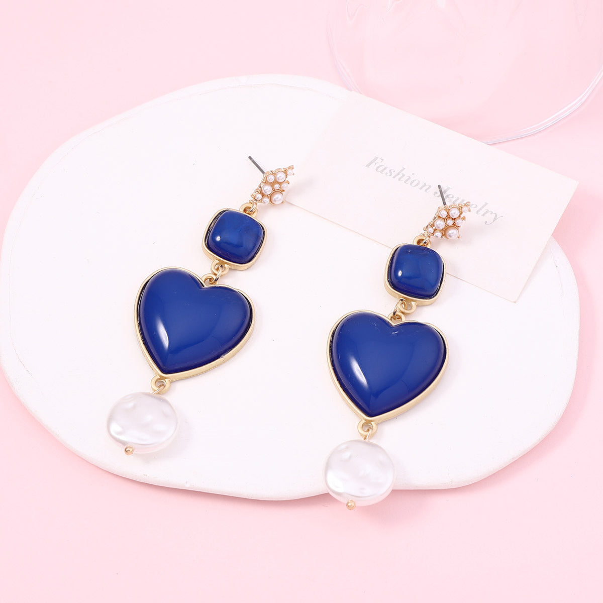 Beautiful Pearl Earring with Unique Style