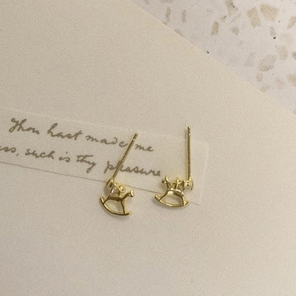 Charming Earring for Any Occasion
