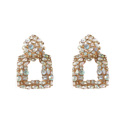 Charming Piece for Any Occasion