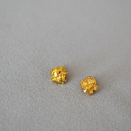 Stunning Gold Earring for Daily Wear