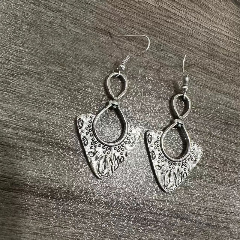 Stunning Earring for Daily Wear