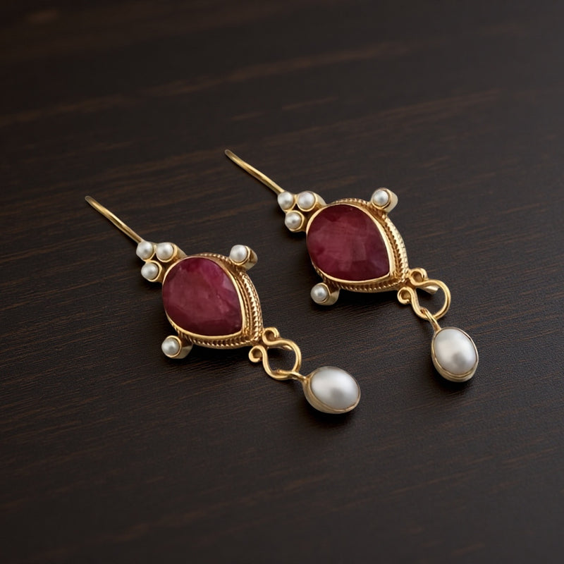 Romantic Pearl Earring for Special Moments
