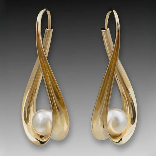 Romantic Earring for Special Moments