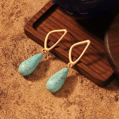 Classic Earring with Timeless Appeal