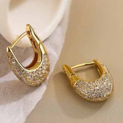 Classic Gold Set with Timeless Appeal