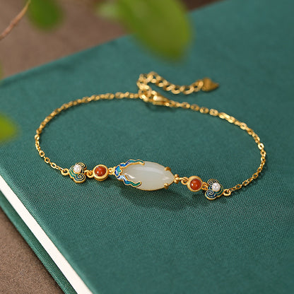 Classic Gold Bracelet with Timeless Appeal