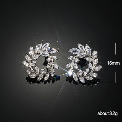 Charming Earring for Any Occasion