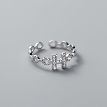 Classic Chain with Timeless Appeal