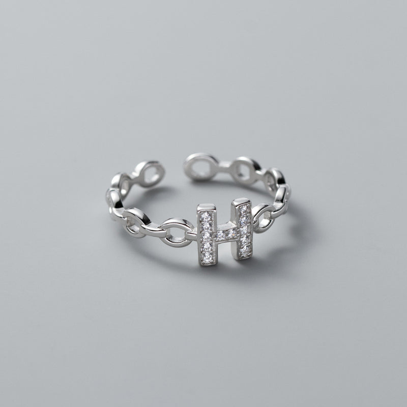Classic Chain with Timeless Appeal
