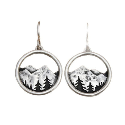 Romantic Silver Earring for Special Moments