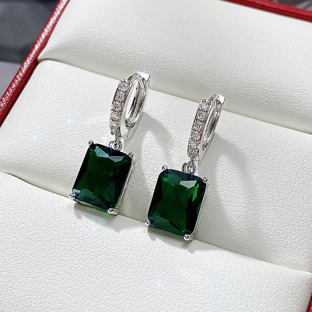 Elegant Earring for Every Occasion