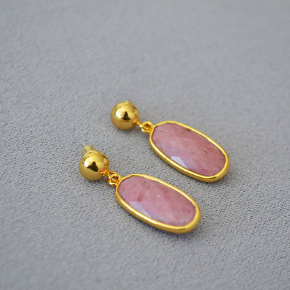Elegant Gold Earring for Every Occasion
