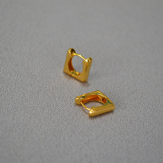 Vintage Handmade Gold Earring