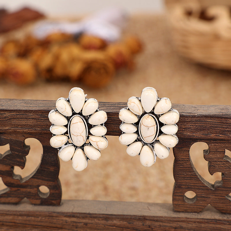 Classic Earring with Timeless Appeal