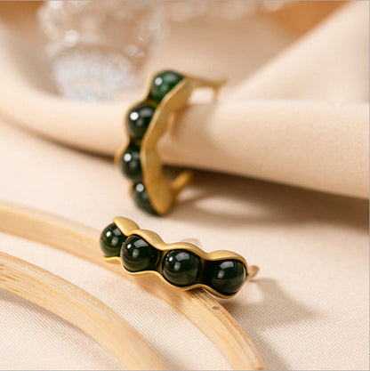 Charming Silver Earring for Any Occasion