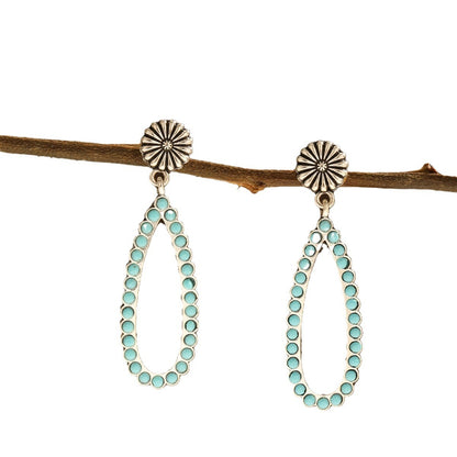 Classic Earring with Timeless Appeal