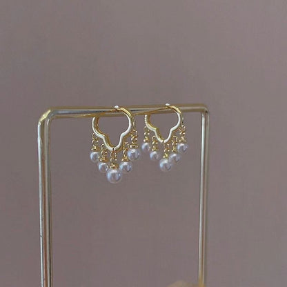 Romantic Pearl Earring for Special Moments