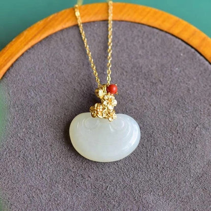 Stunning Gold Necklace for Daily Wear