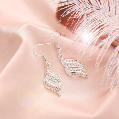 Charming Earring for Any Occasion