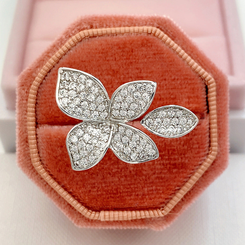 Beautiful Bracelet with Unique Style