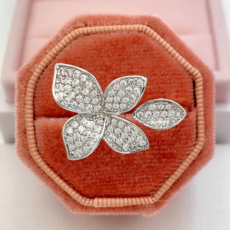 Beautiful Bracelet with Unique Style
