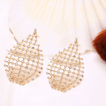 Beautiful Gold Earring with Unique Style