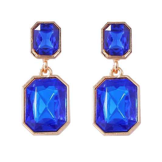 Charming Piece for Any Occasion