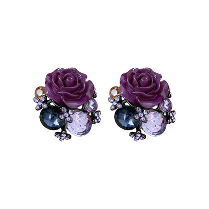 Charming Earring for Any Occasion