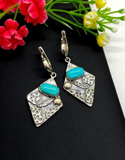 Beautiful Silver Earring with Unique Style