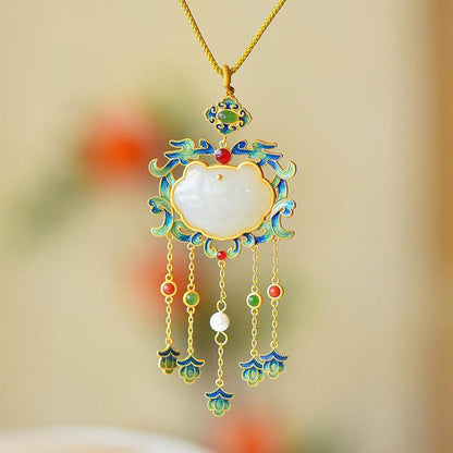 Classic Gold Necklace with Timeless Appeal