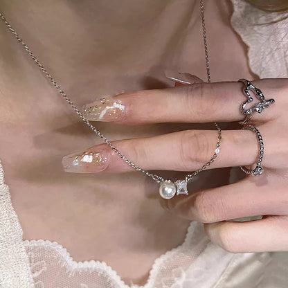 Romantic Pearl Necklace for Special Moments