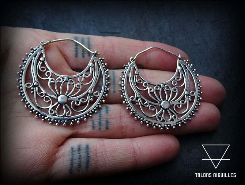 Vintage Handmade Earring