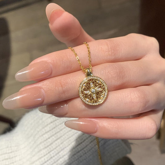 Charming Piece for Any Occasion
