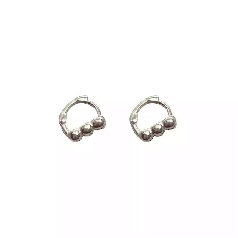 Classic Earring with Timeless Appeal