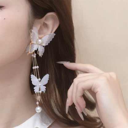 Delicate Artisan Pearl Earring